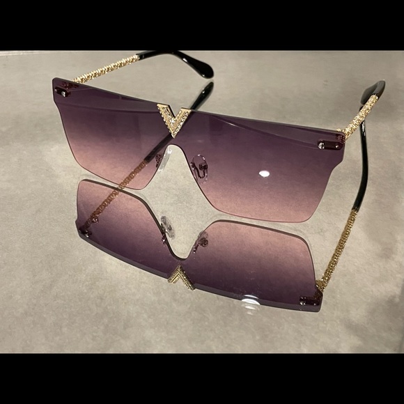 Rhinestone Rimless Gold Frames - Picture 4 of 4